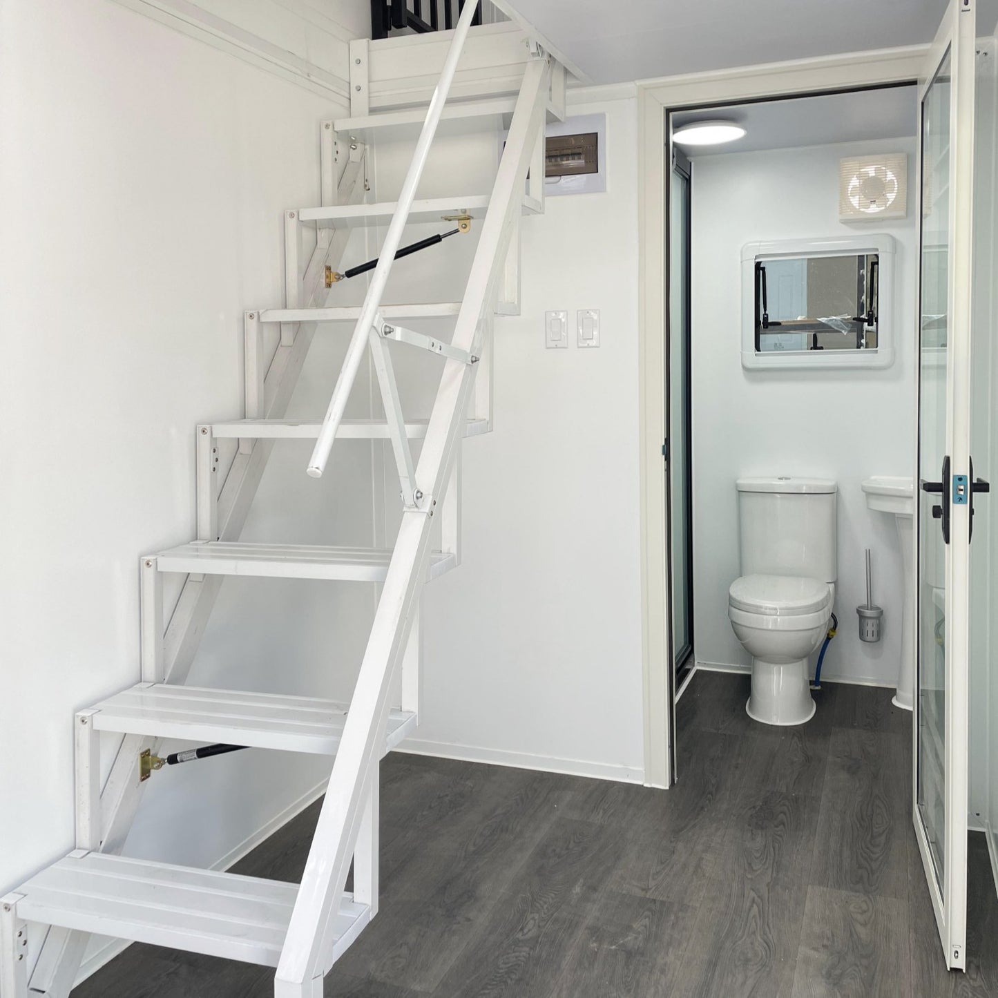 17x7 ft Tiny House with Lift Loft