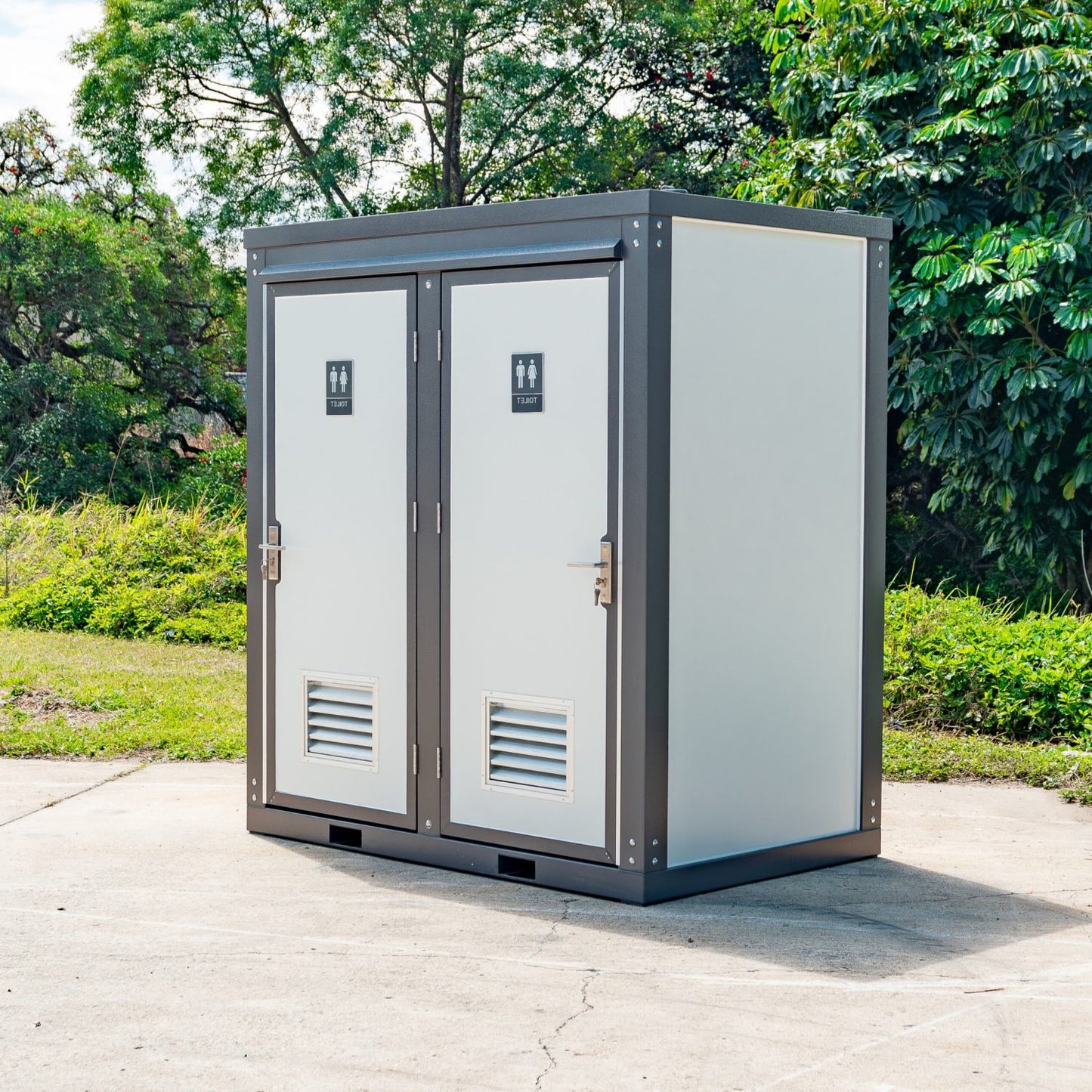 Bastone 2 Private Toilet Stalls Portable Restroom