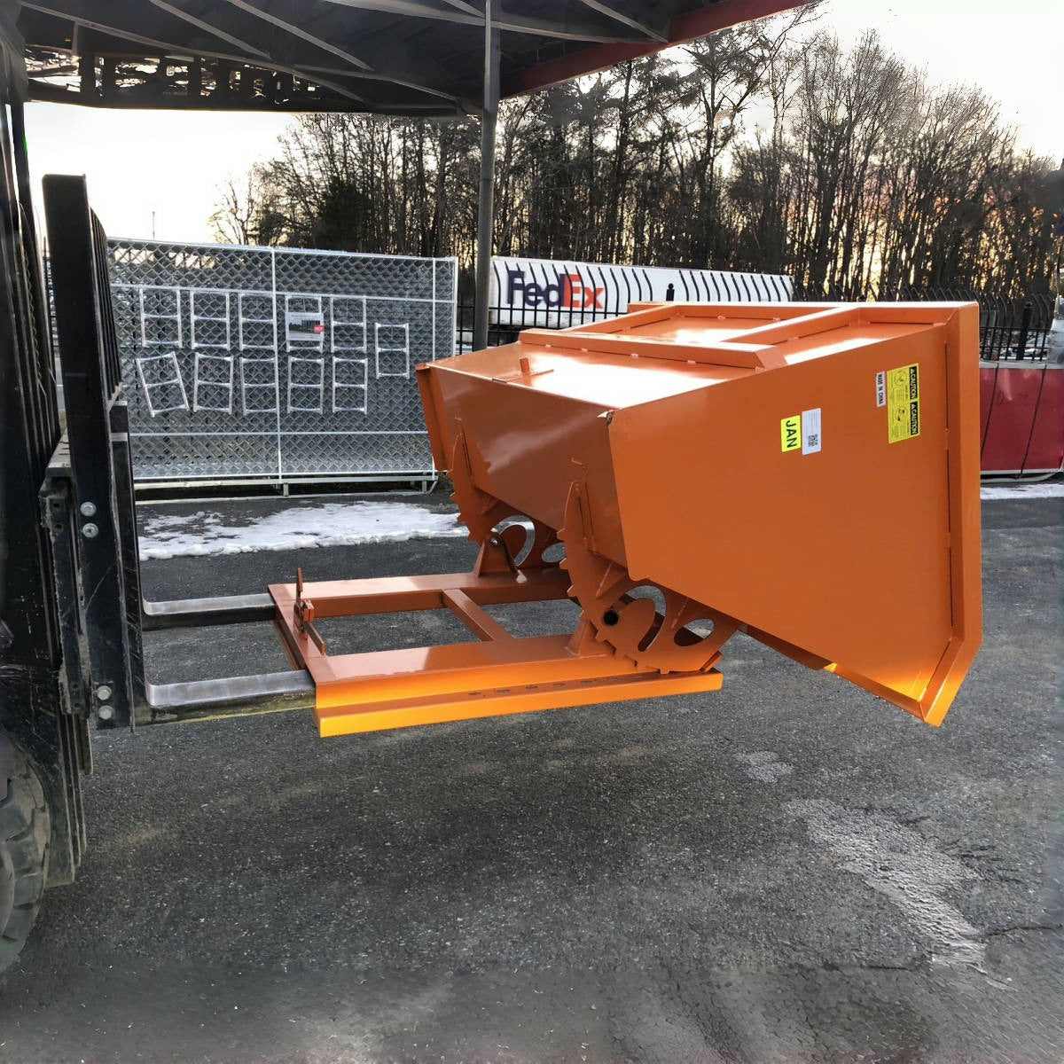 Greatbear Self Dumping Hopper - 1.5 Cubic Yard#color_orange