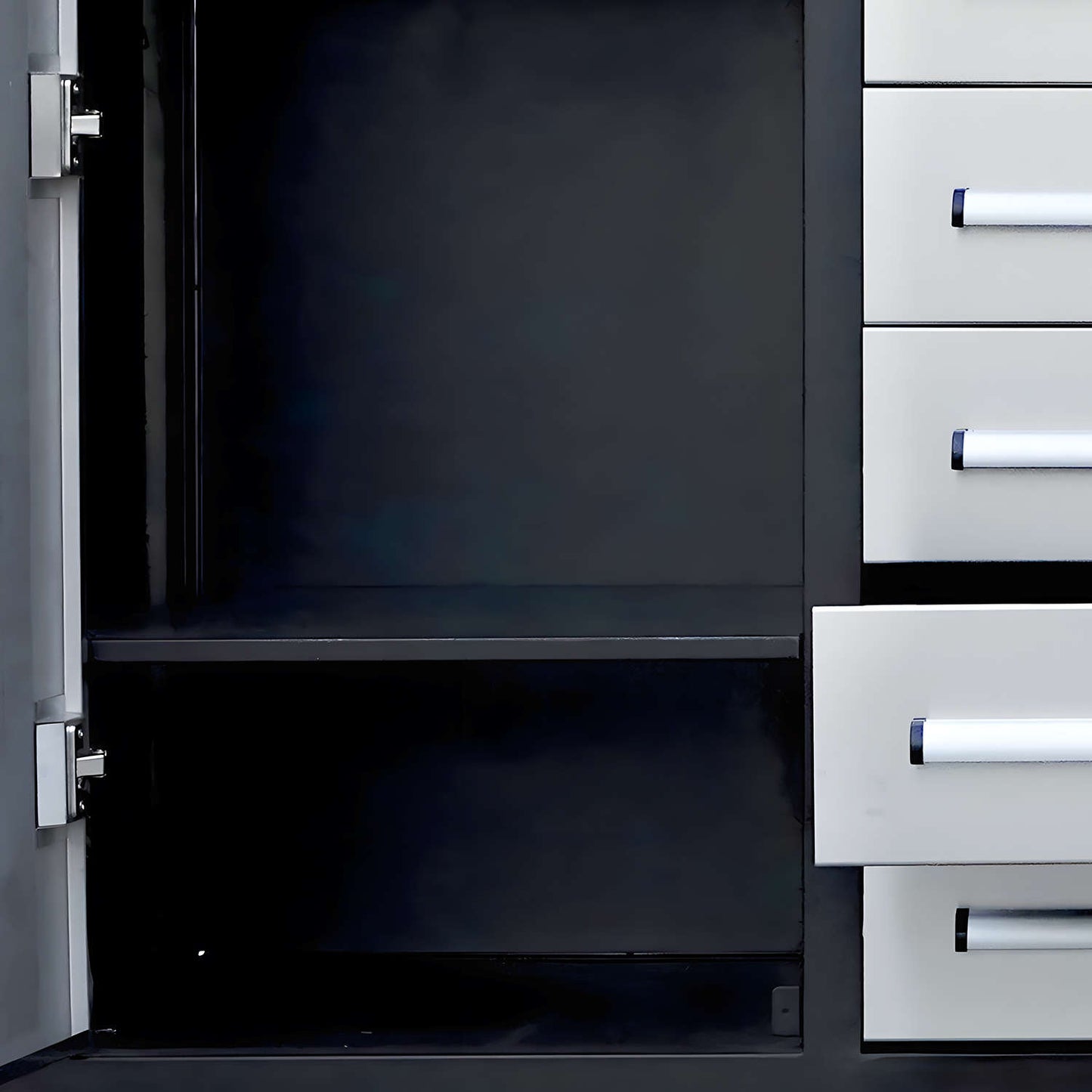 our 7ft 10-drawers workbench features adjustable cabinets to maximize your storage