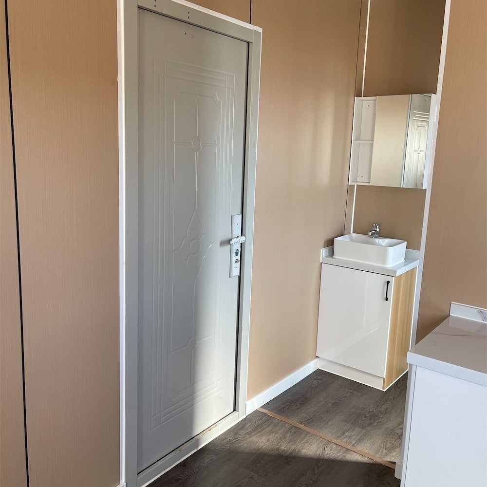 40ft Container House with 1 Bathroom