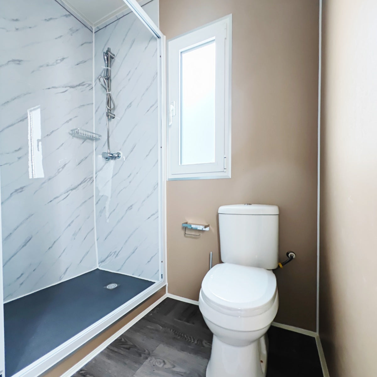 40ft Container House with 1 Bathroom