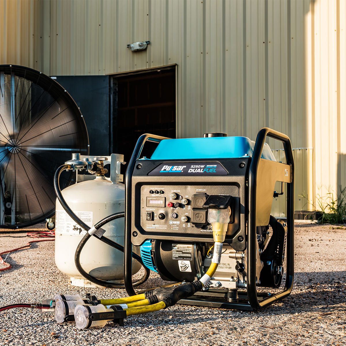 5250W-Dual-Fuel-Open-Frame-Inverter-Generator-with-CO-Sentry