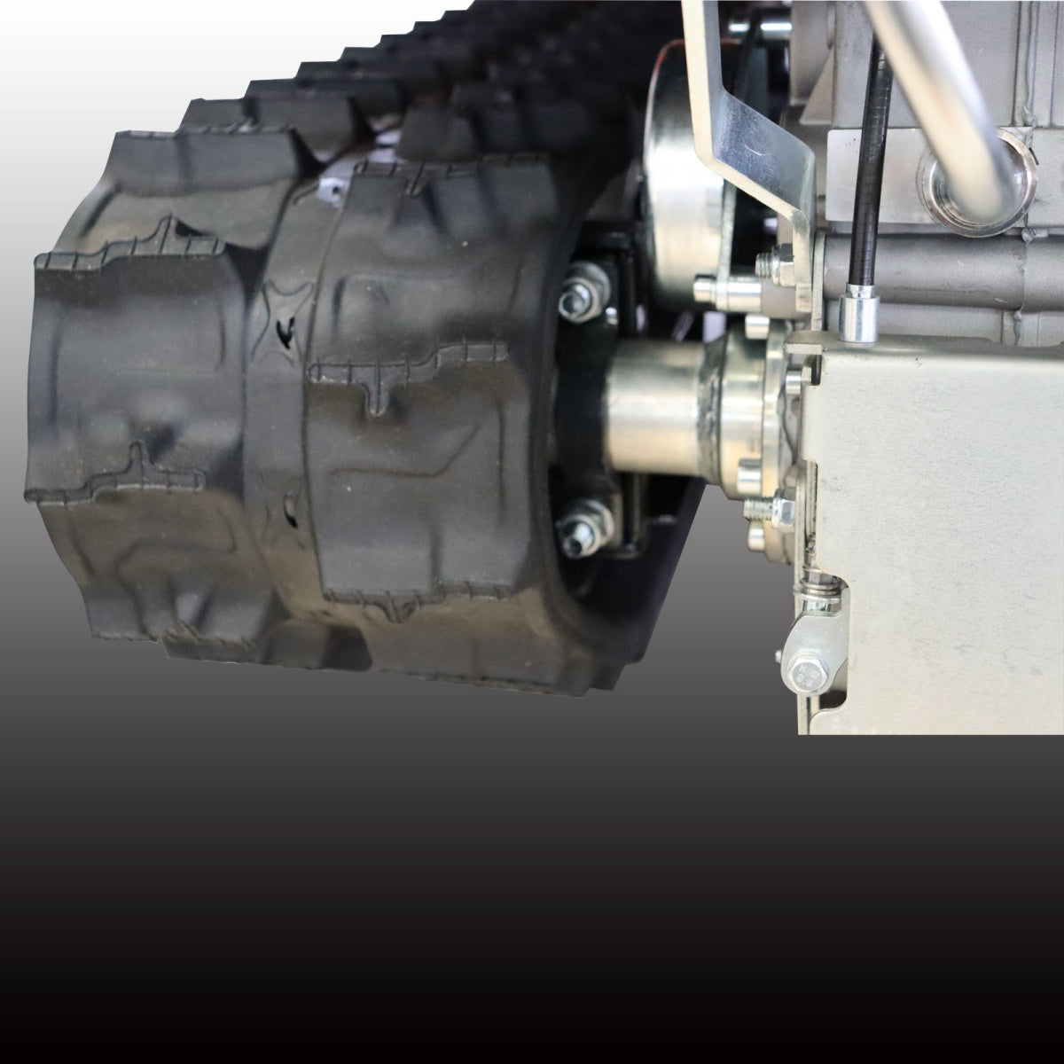 660lbs Capacity 6.5HP Gas Powered Track Barrow