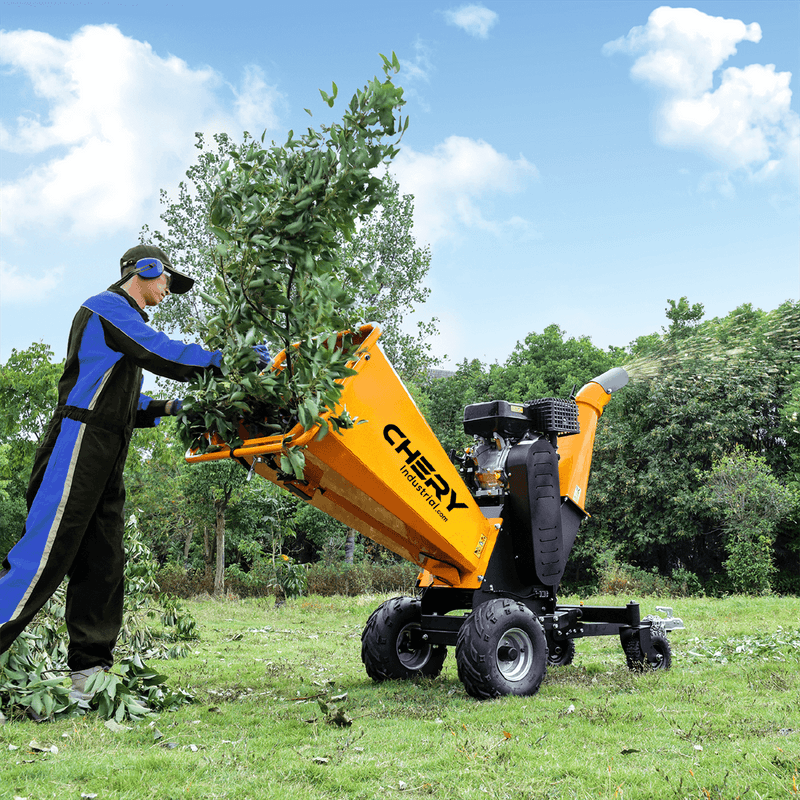 6" 15 HP 420cc Gas Powered Wood Chipper Scene