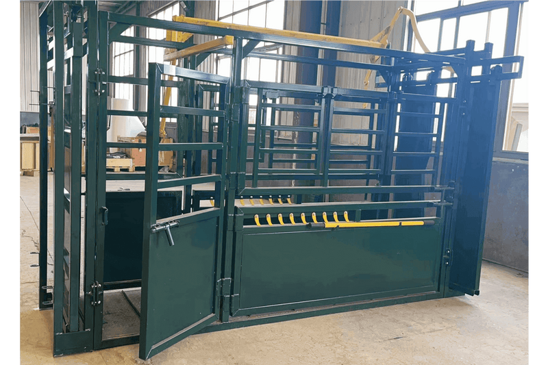 Cattle Squeeze Chute Manual Headgate