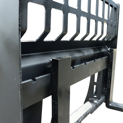 Simple-style_skid_steer_pallet_fork