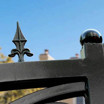 A closer look at the spear tip