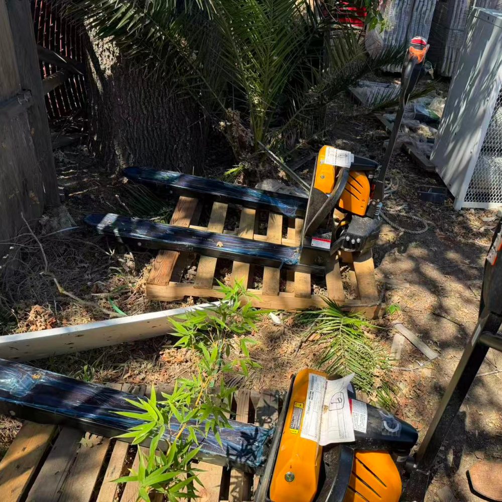 [AS-IS] 4400lbs Electric Pallet Jack, 45"x27" Fork