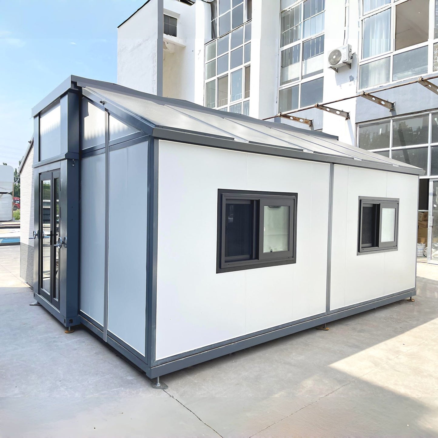 High Ceiling 19ft x 20ft Container House