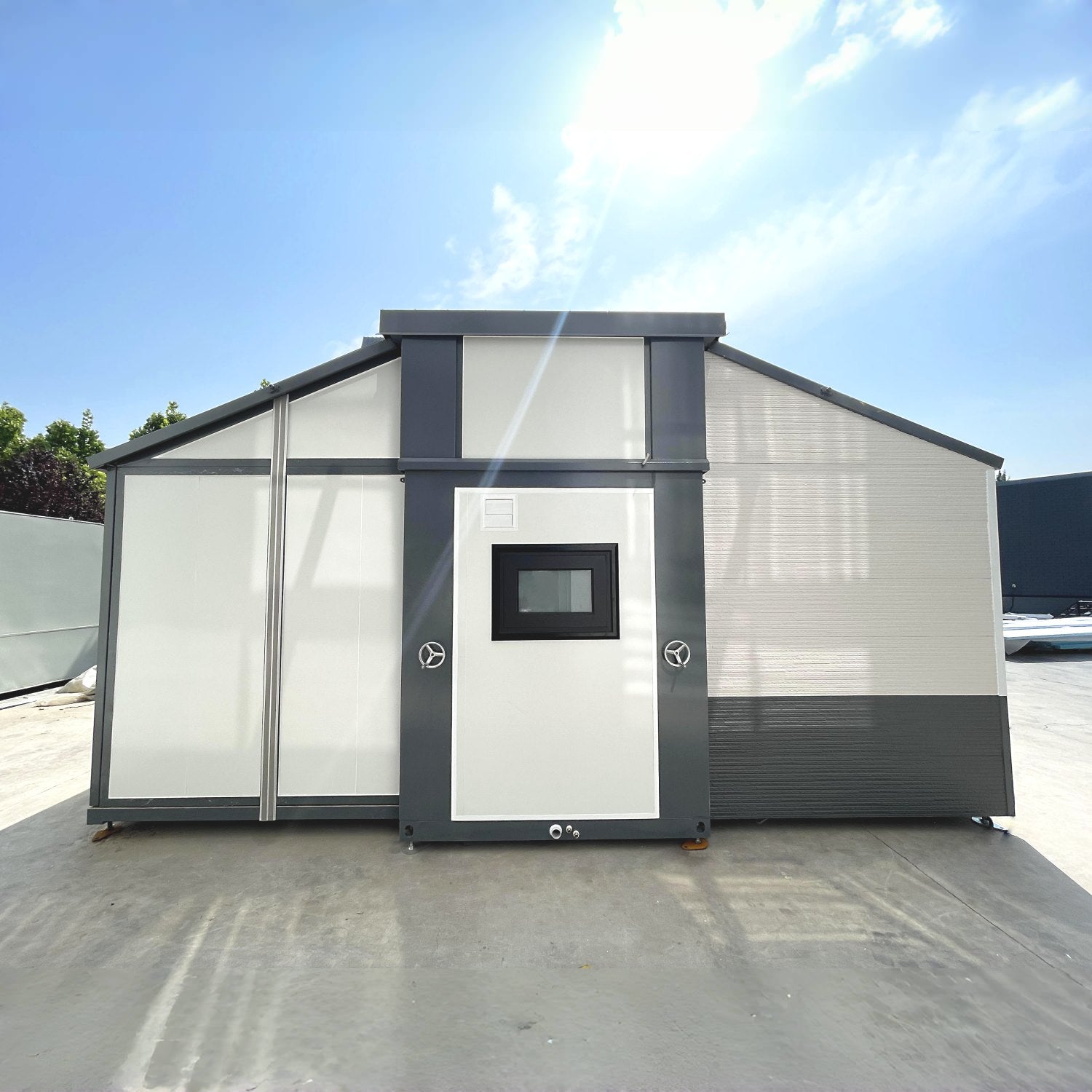 High Ceiling 19ft x 20ft Container House