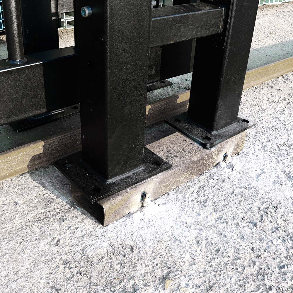 Post footplate of 30ft sliding farm gate 