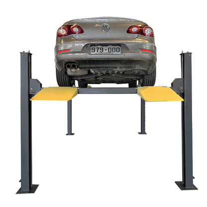 the 4 post vehilce lift can smoothly lift a car